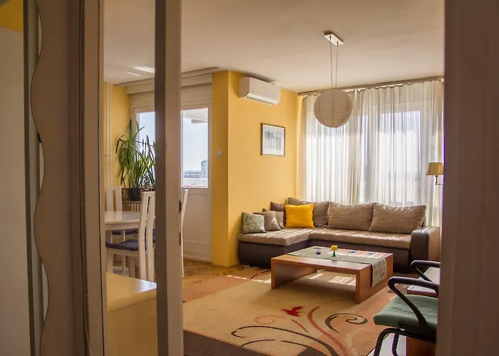 Sunny Apartment