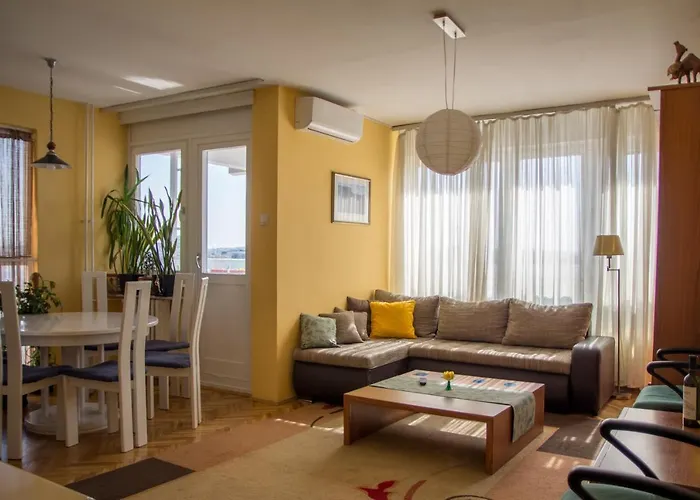 Sunny Apartment