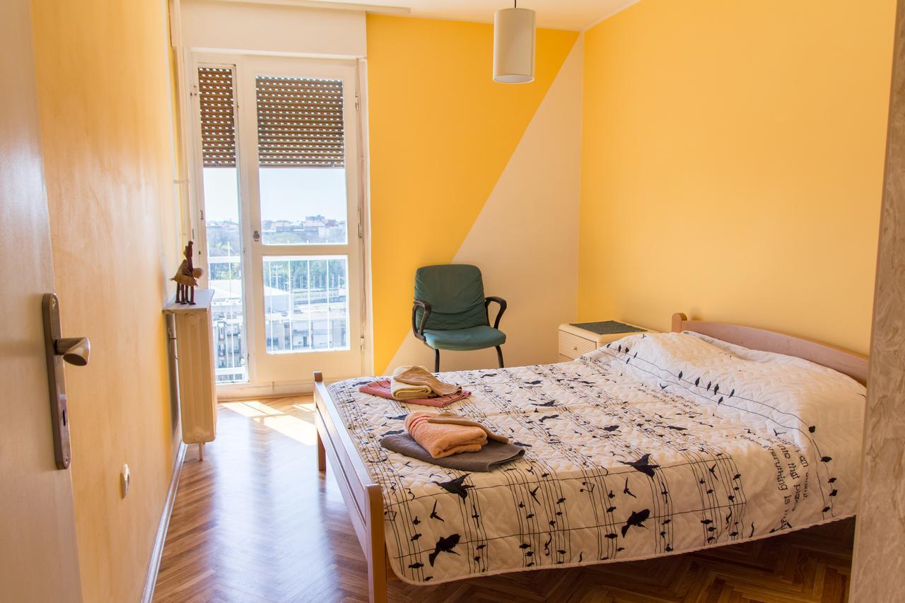 Sunny Apartment *